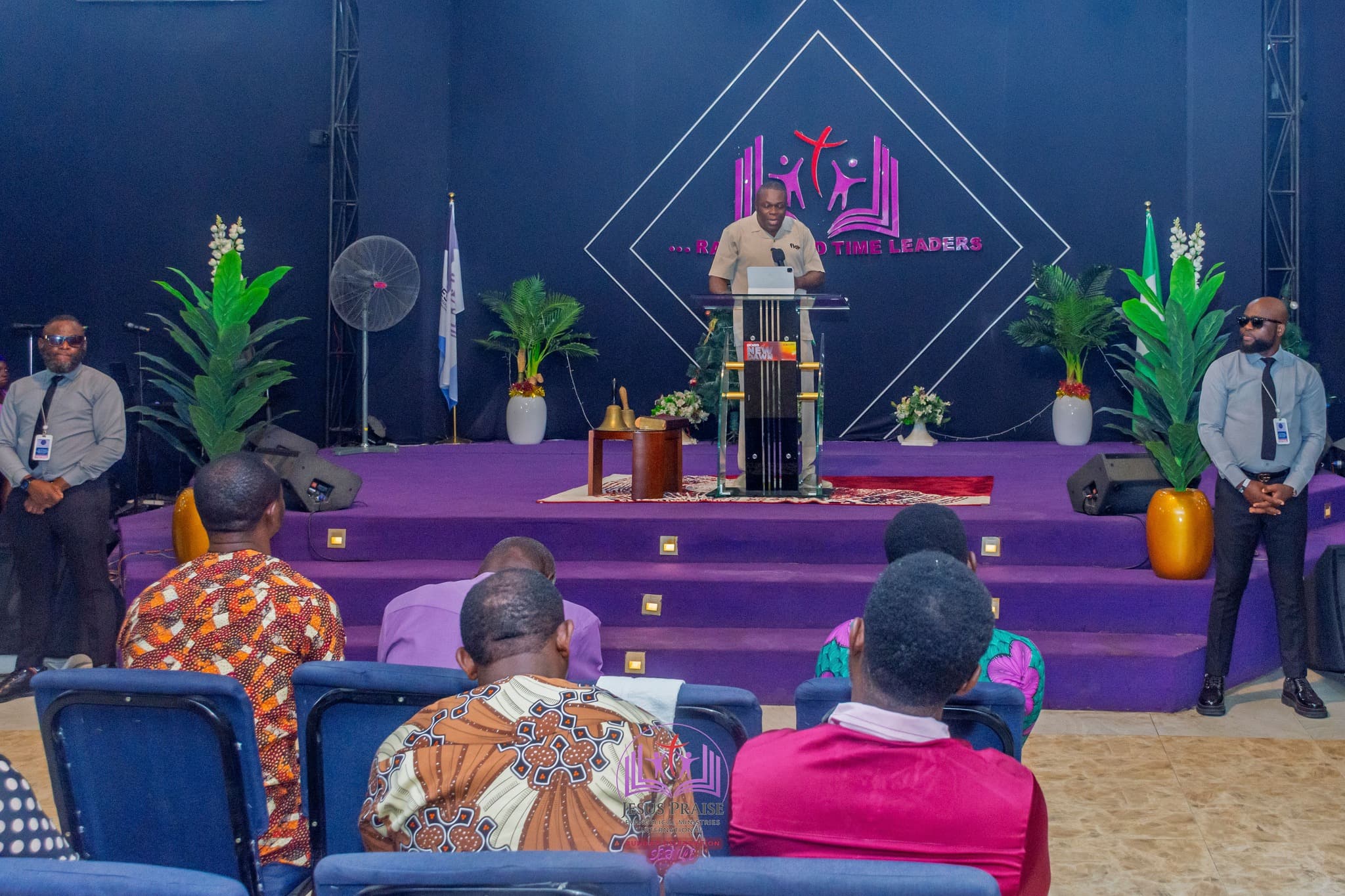 Editorial / Publicity